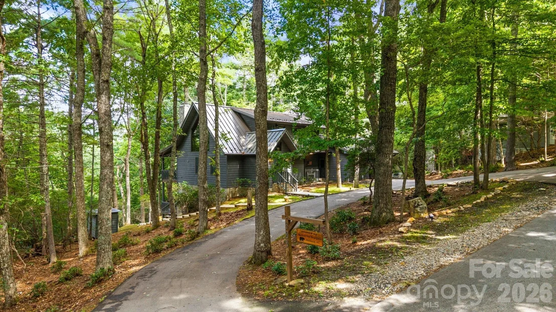 Photo of 383 Bear Ridge Trail
