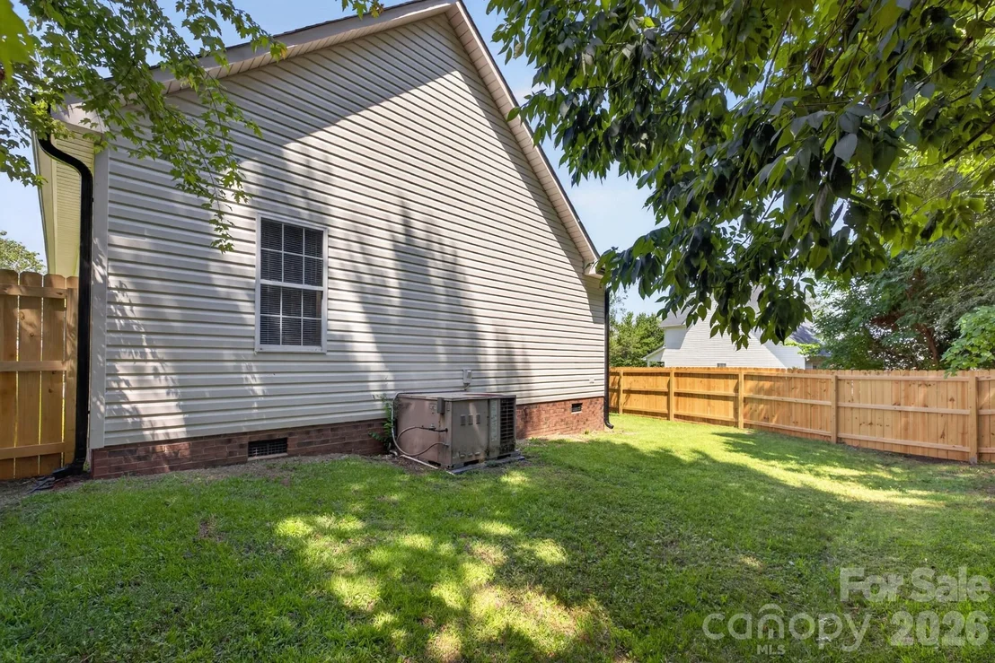 Photo of 1001 Loch Lomond Circle