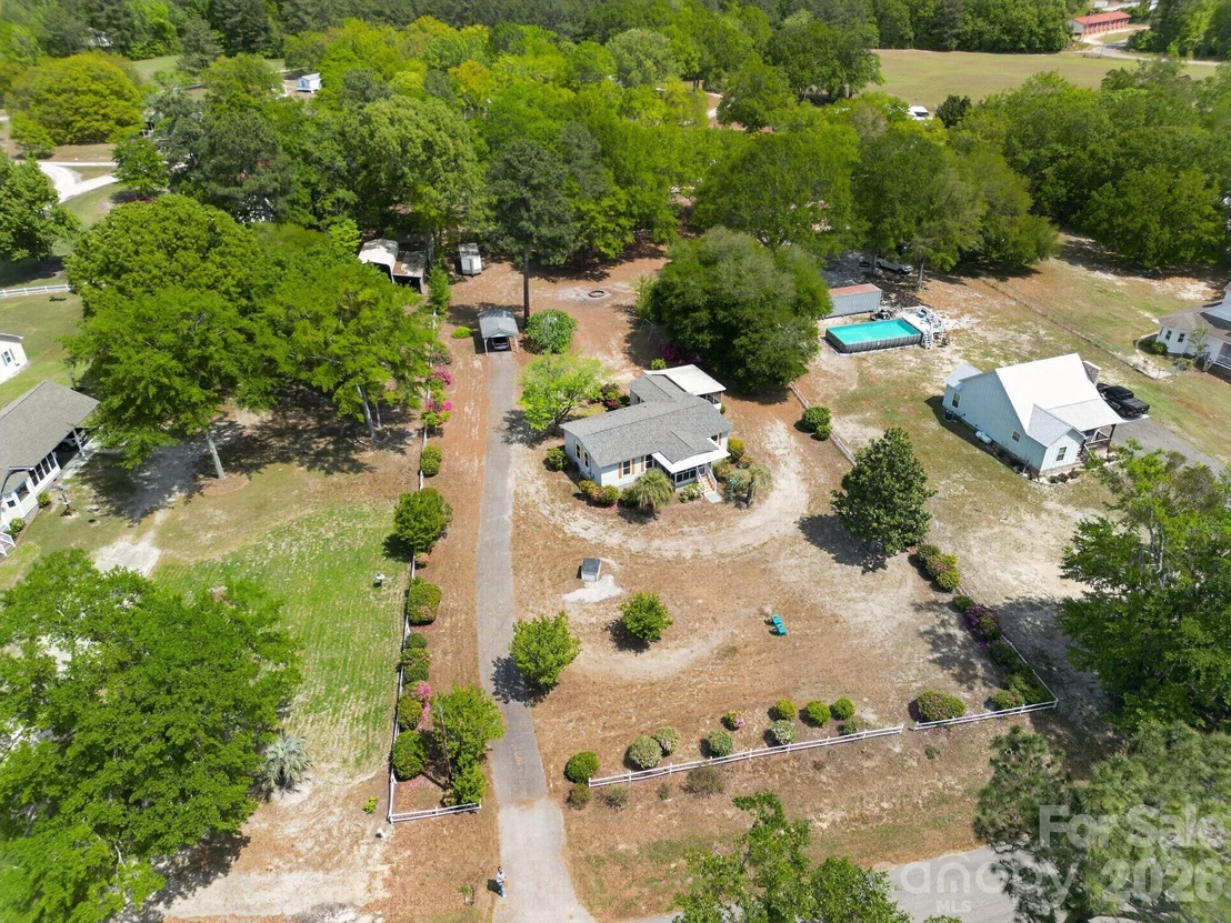 Photo of 1724 Camp Shelor Drive