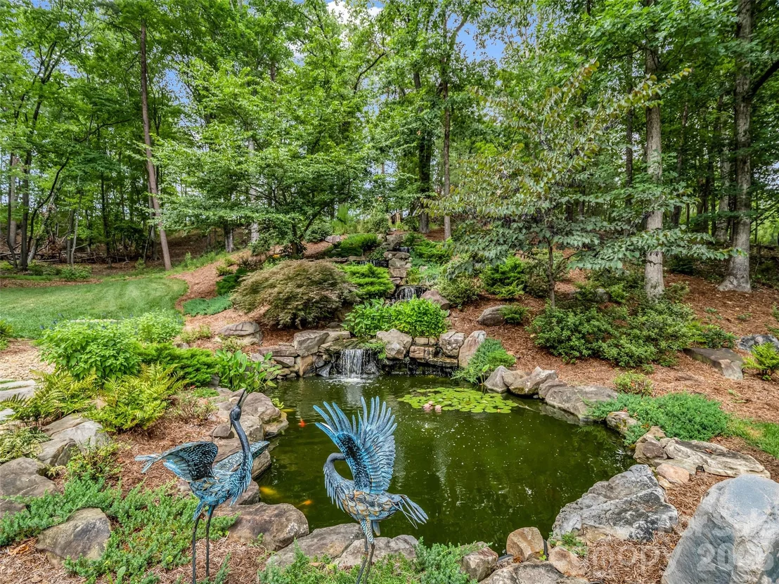 Photo of 153 Glenn Court