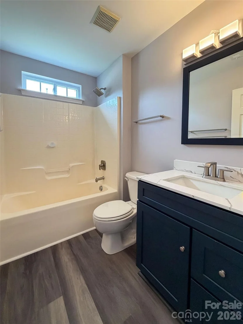 Photo of 1110 Helms Road