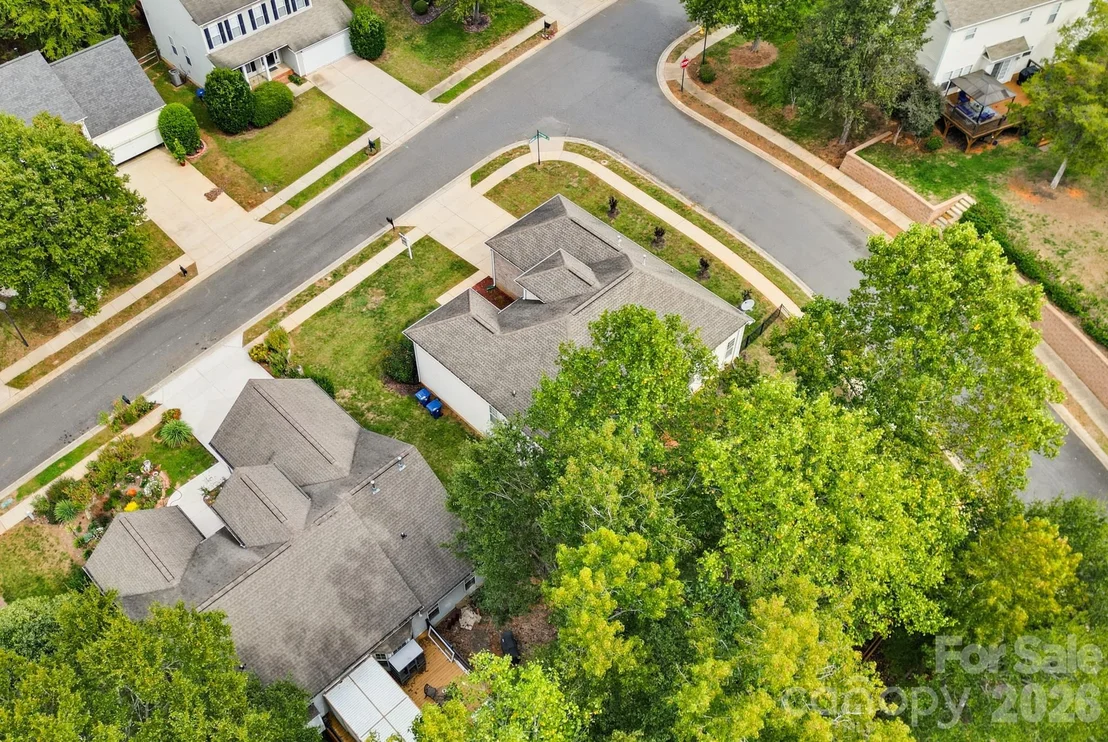 Photo of 13330 Edgetree Drive
