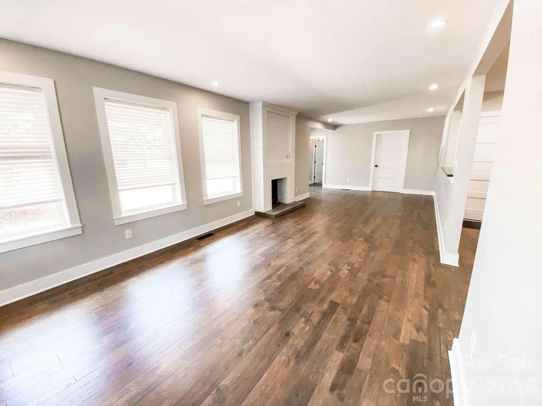 Photo of 141 Carnegie Road