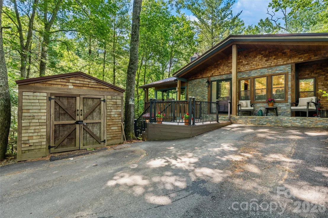 Photo of 180 Longview Road