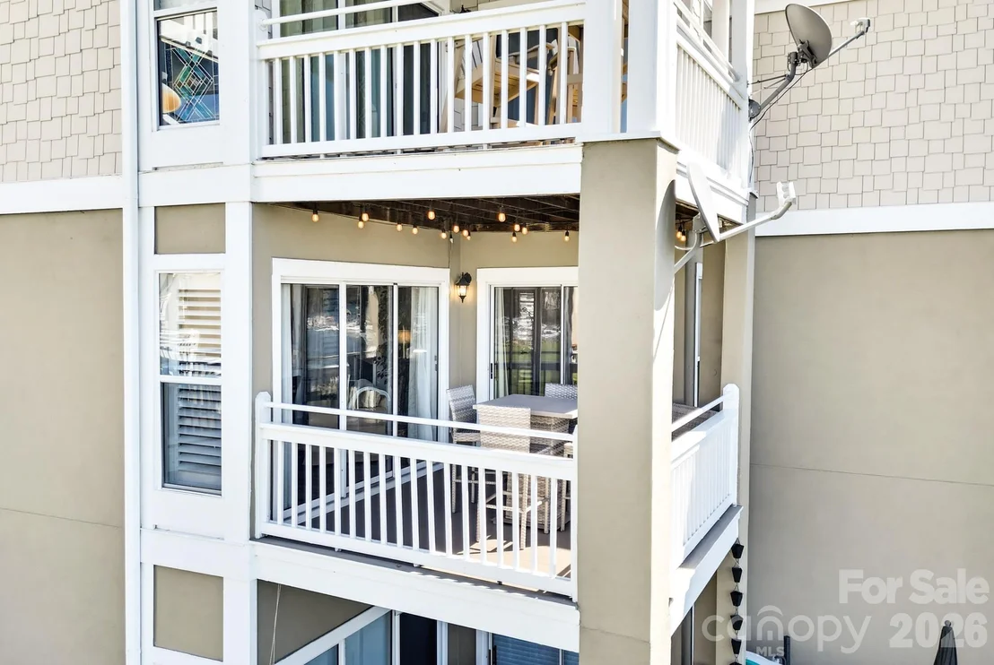 Photo of 1338 Torrence Circle