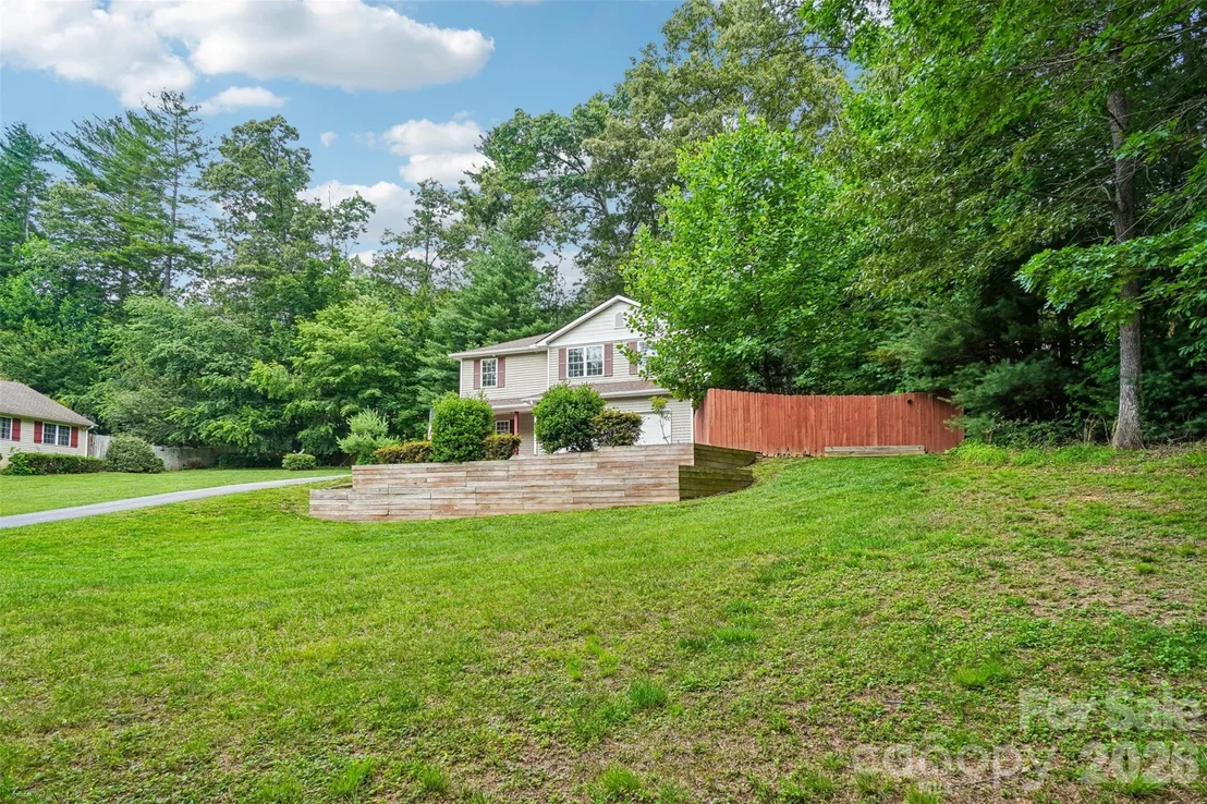 Photo of 124 Karla Circle