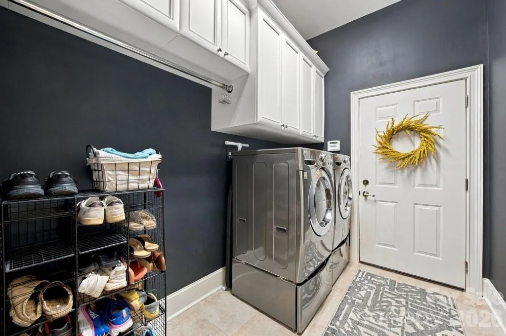 Photo of 720 Loretto Lane