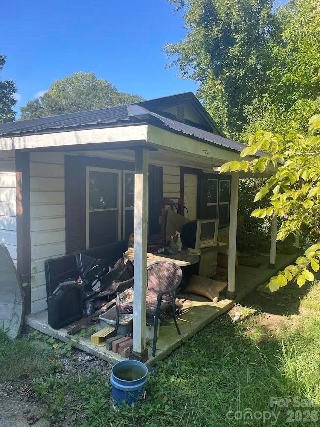 Photo of 621 Johns Lane