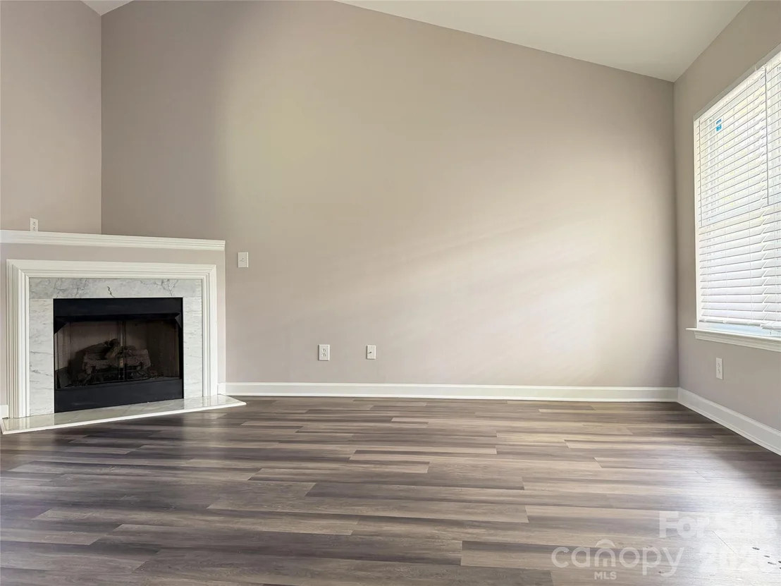 Photo of 1110 Helms Road