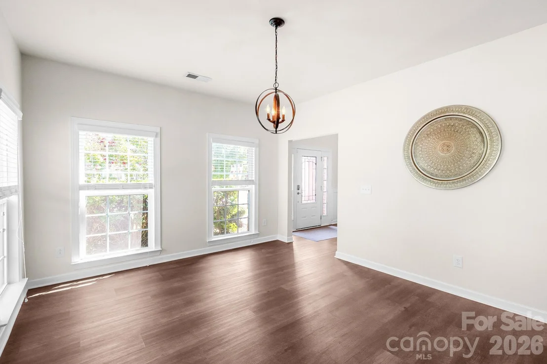 Photo of 2083 Topaz Plaza