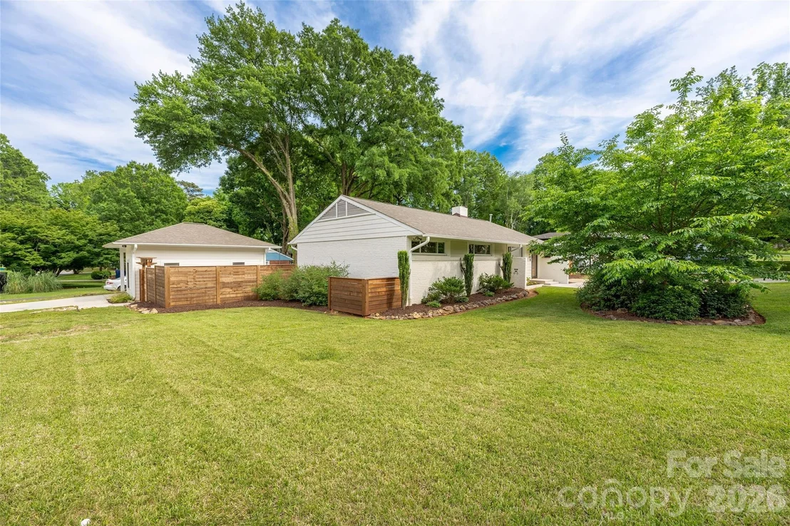 Photo of 4601 General Pershing Drive