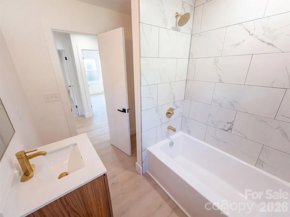 Photo of 4200 Abbeydale Drive