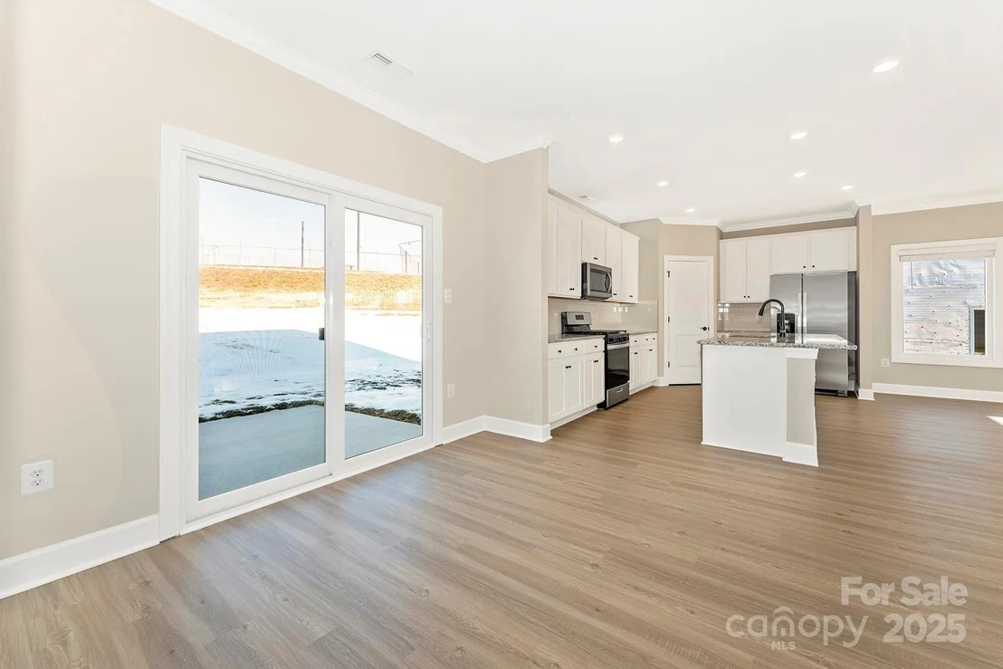 Photo of 3453 Robindale Drive