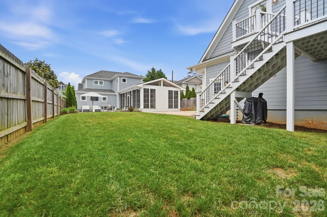 Photo of 2501 Marshall Place