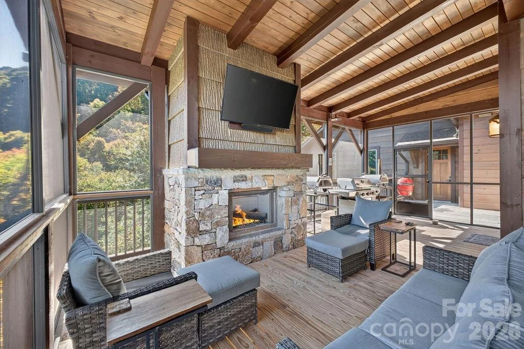 Photo of 1230 Asgi Trail