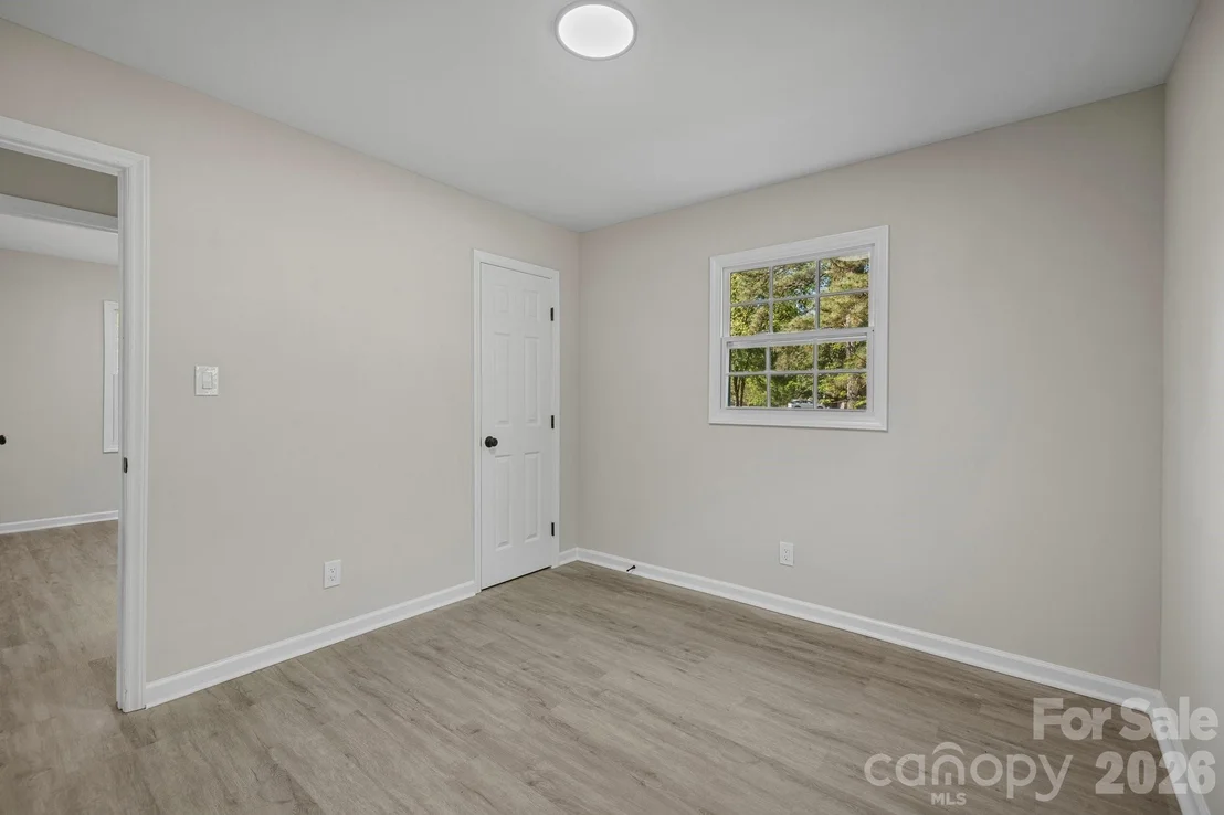 Photo of 432 Springhill Drive