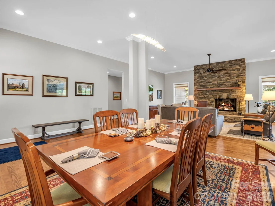 Photo of 930 Big Raven Lane