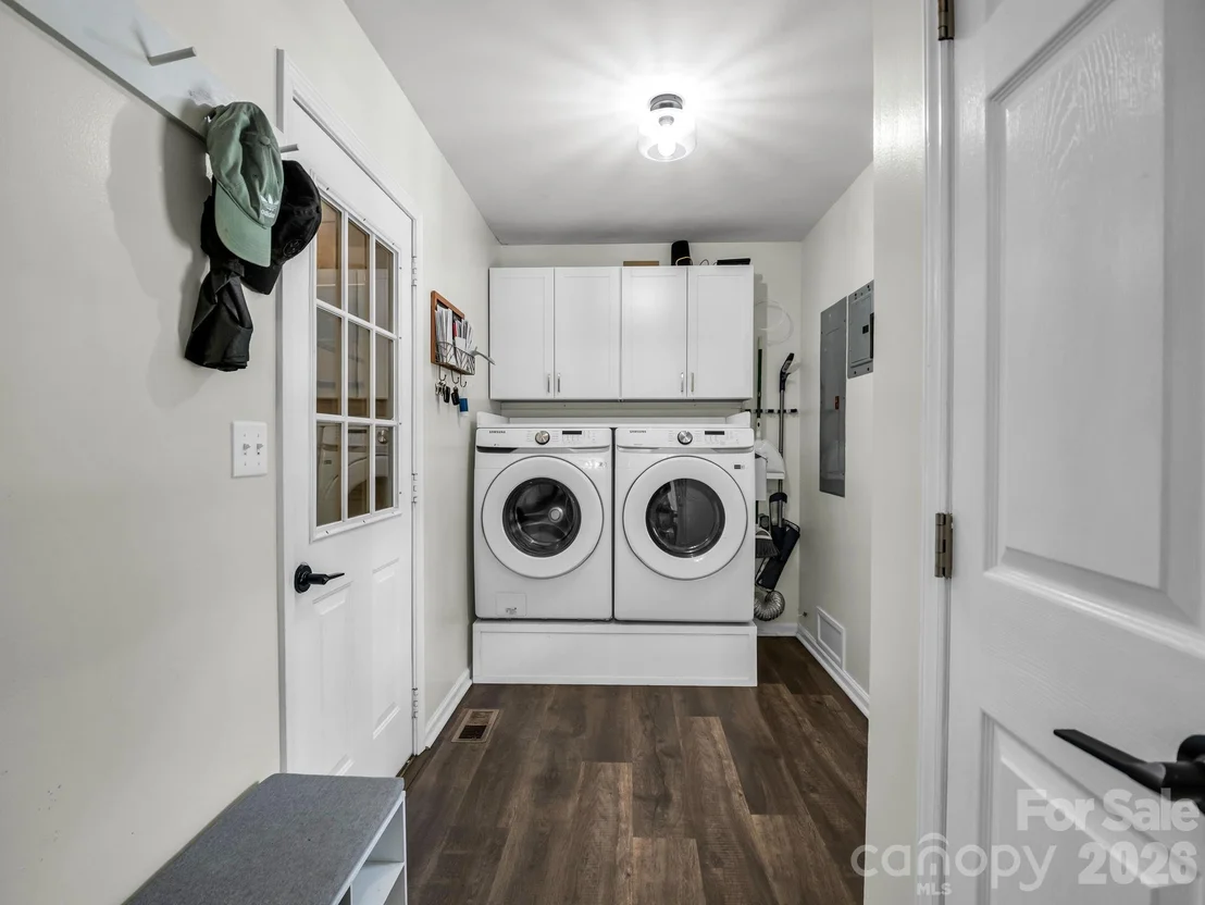 Photo of 215 Hillcrest Drive