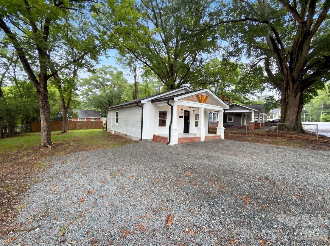 Photo of 1013 Elm Street