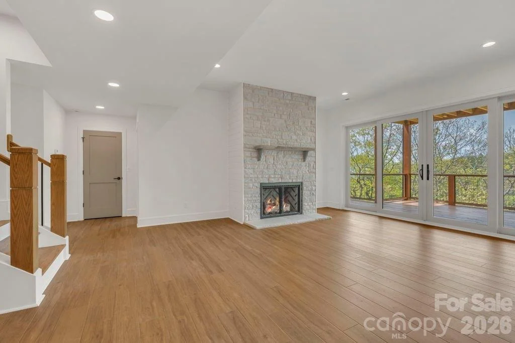 Photo of 380 Greystone Drive