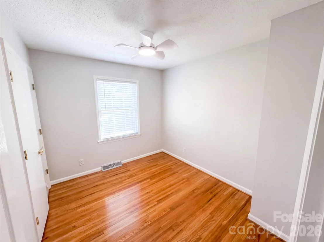 Photo of 1030 Mclaughlin Drive