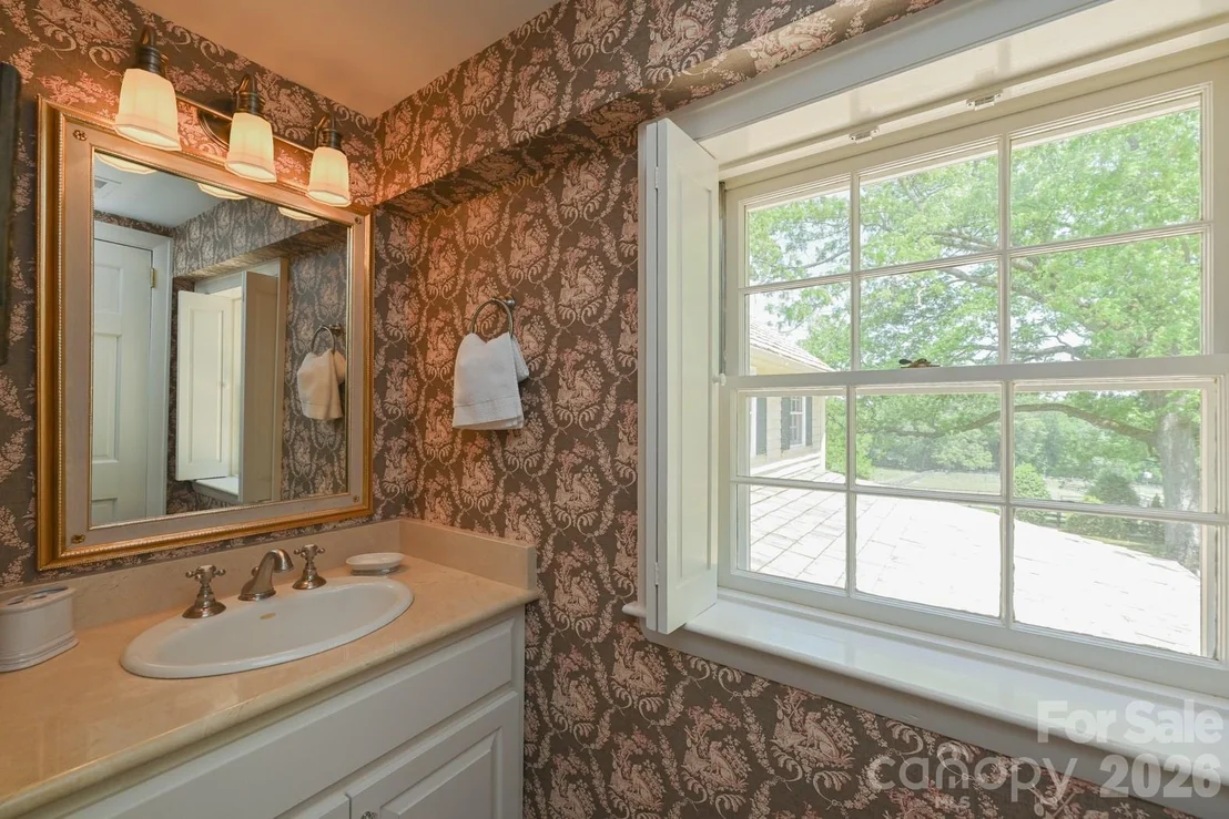 Photo of 835 Jackson Grove Road