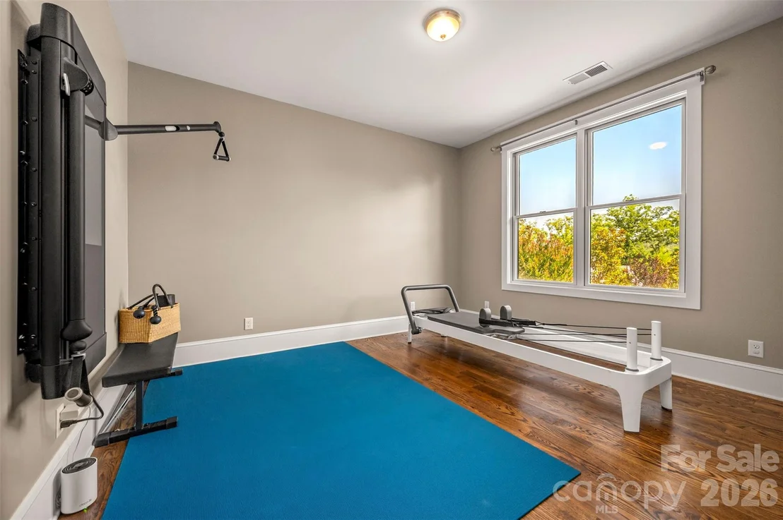 Photo of 398 Mapleton Lane