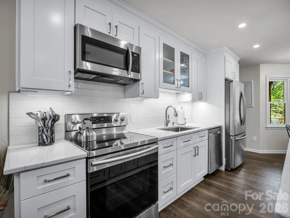 Photo of 215 Hillcrest Drive