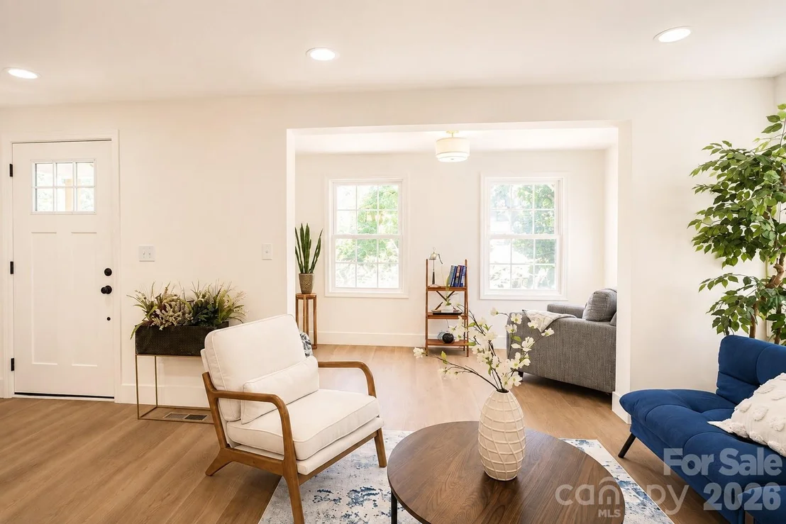 Photo of 811 Markham Road