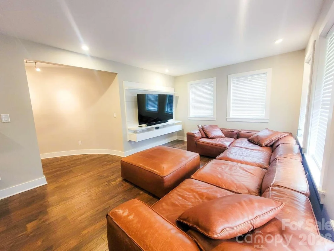 Photo of 141 Carnegie Road