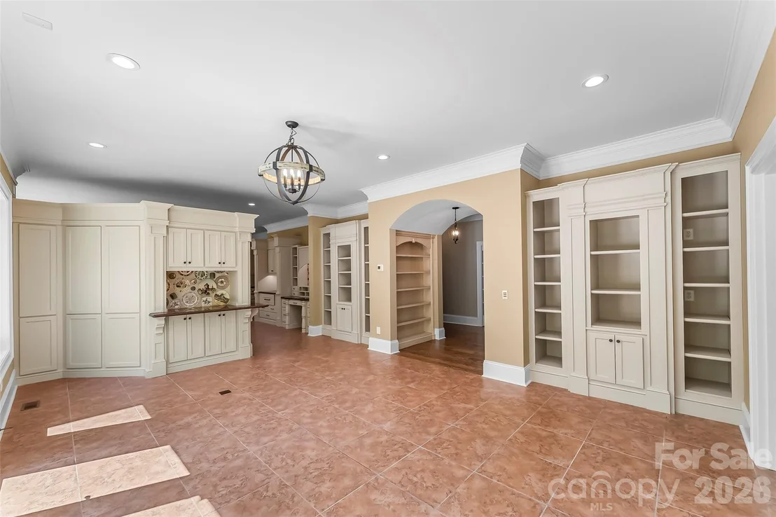 Photo of 1090 Pearidge Road