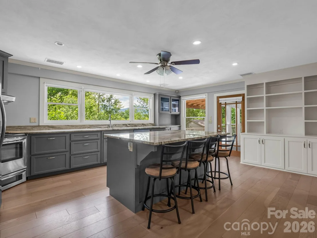 Photo of 7 Hearthstone Lane