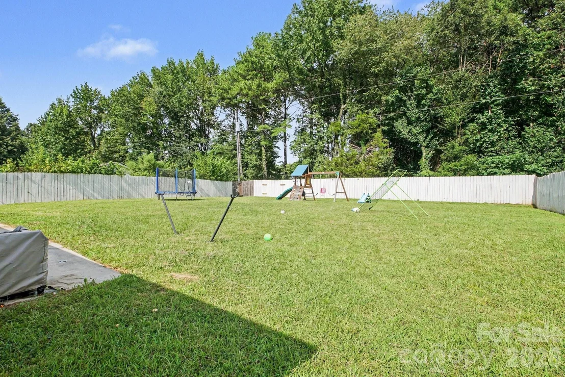 Photo of 1240 Log Cabin Road