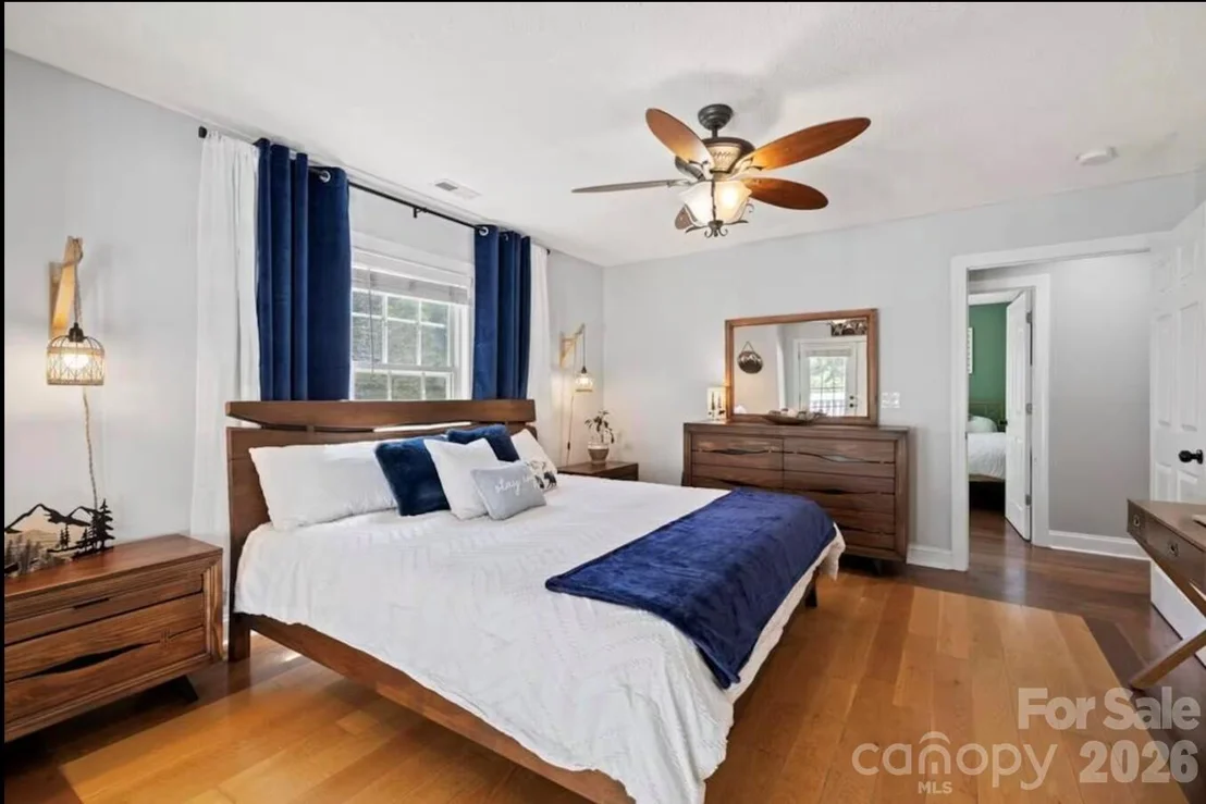 Photo of 29 Miranda Knoll