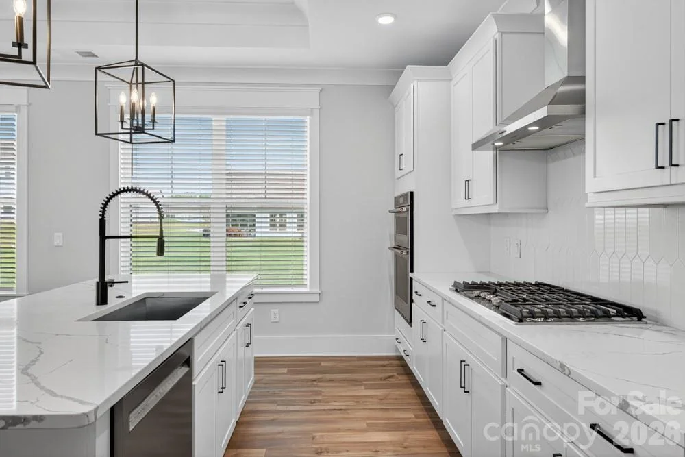 Photo of 1652 Dresden Drive