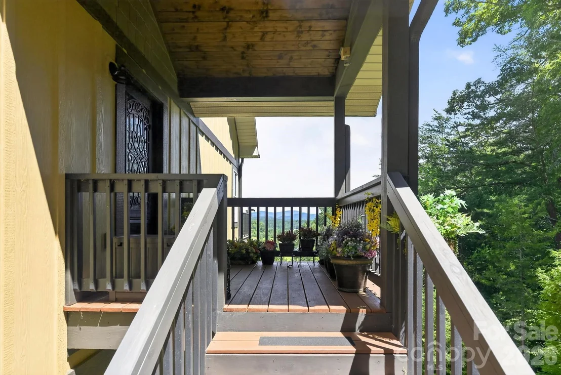 Photo of 100 Brookstone Mountain Trail