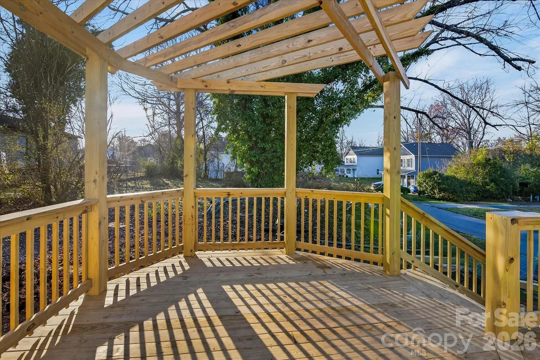 Photo of 817 Mable Avenue