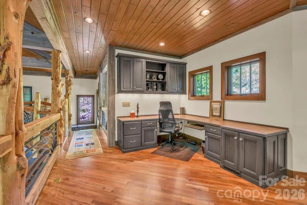 Photo of 355 Oakley Green None
