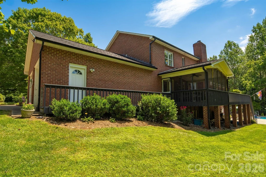 Photo of 1413 Windemere Lane