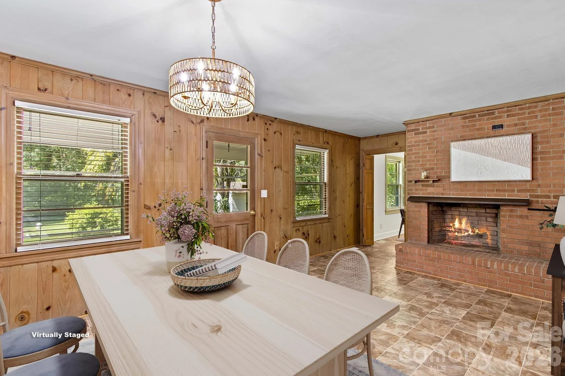 Photo of 875 Bonanza Drive