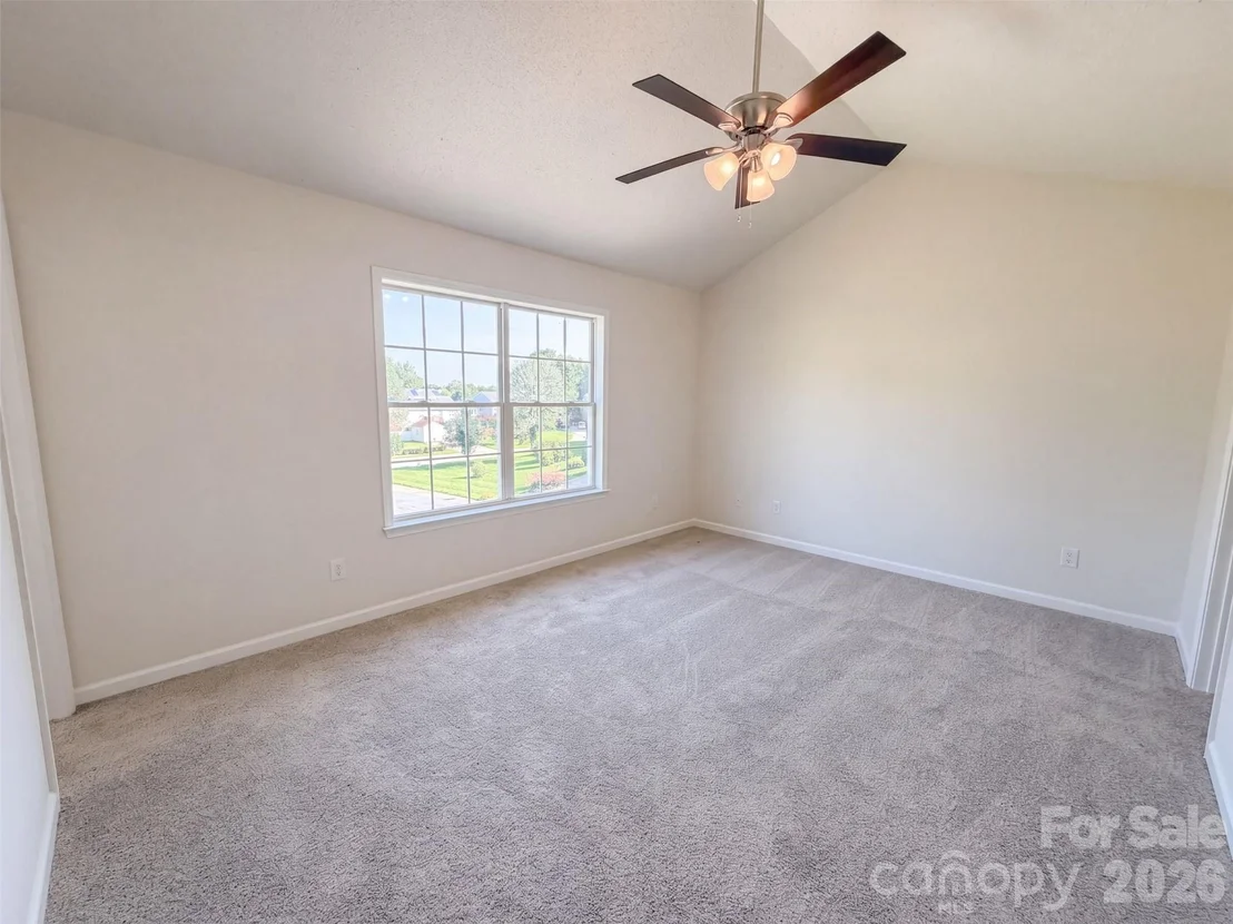 Photo of 1667 Oakview Way