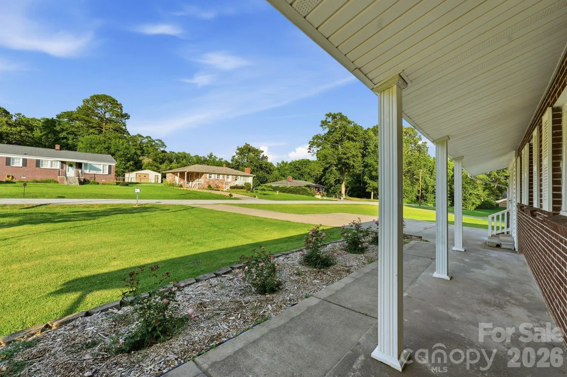 Photo of 112 Brookside Drive