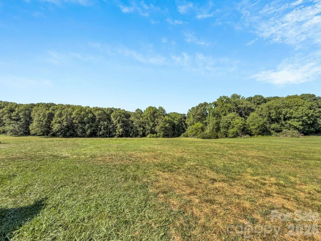 Photo of 244 Chapman Road
