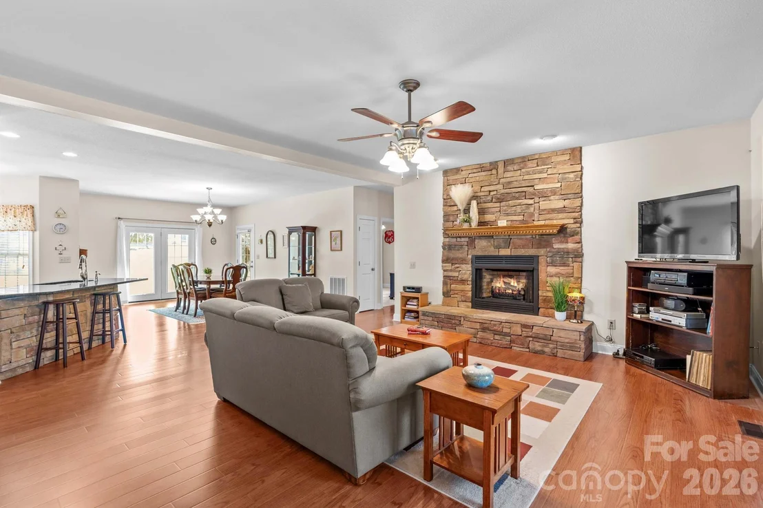 Photo of 101 Devonshire Lane