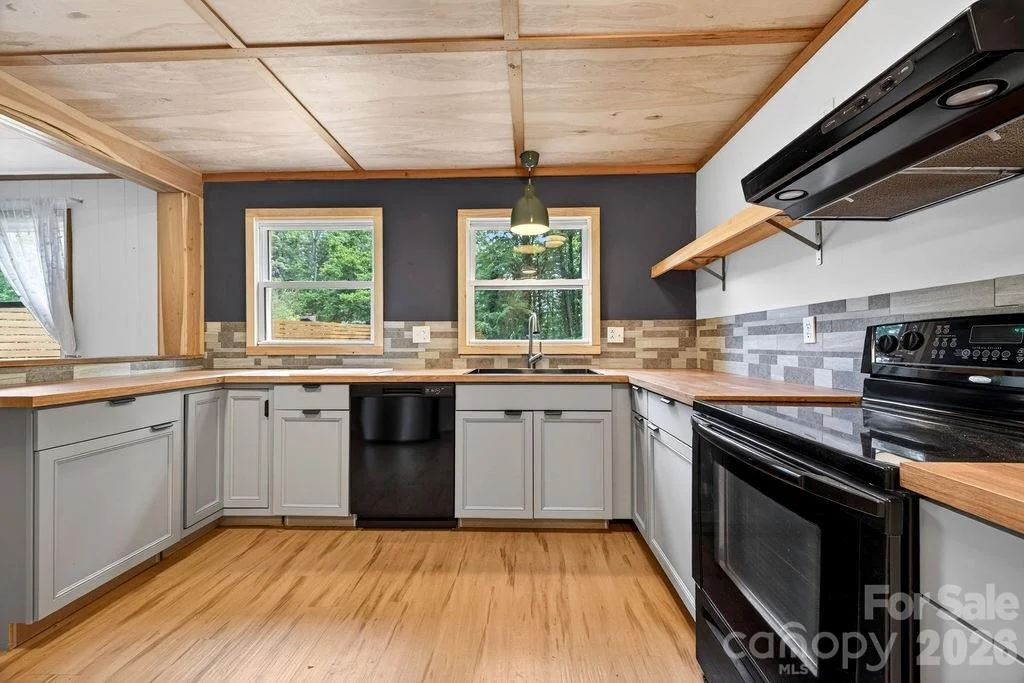 Photo of 147 Longview Drive