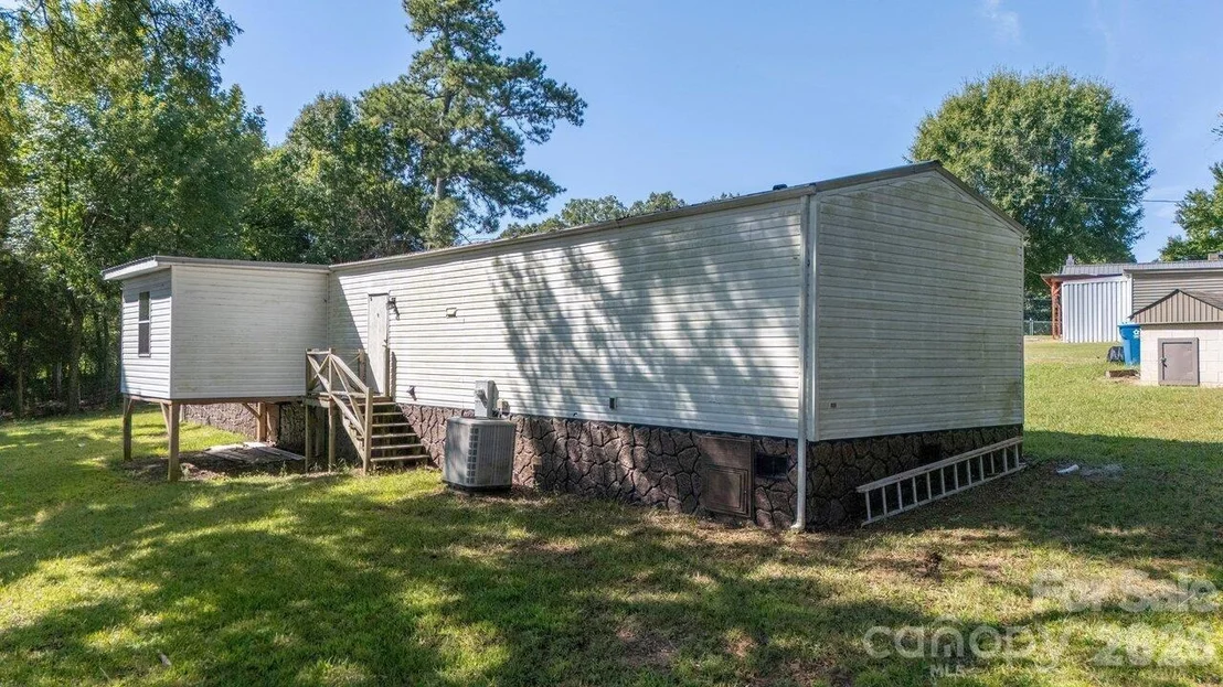 Photo of 9159 Gold Hill Road