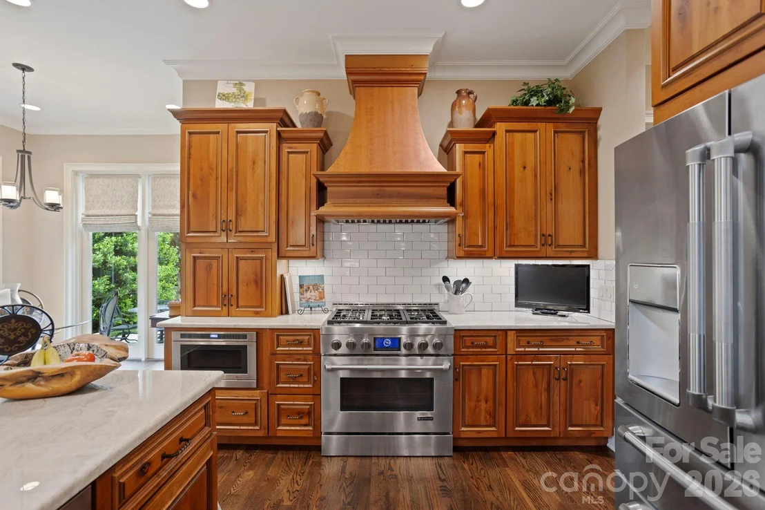 Photo of 390 Shipman Parkway