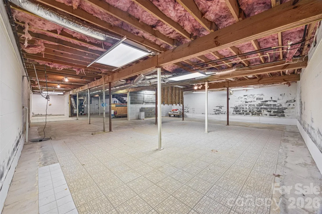 Photo of 281 Schoolside Drive
