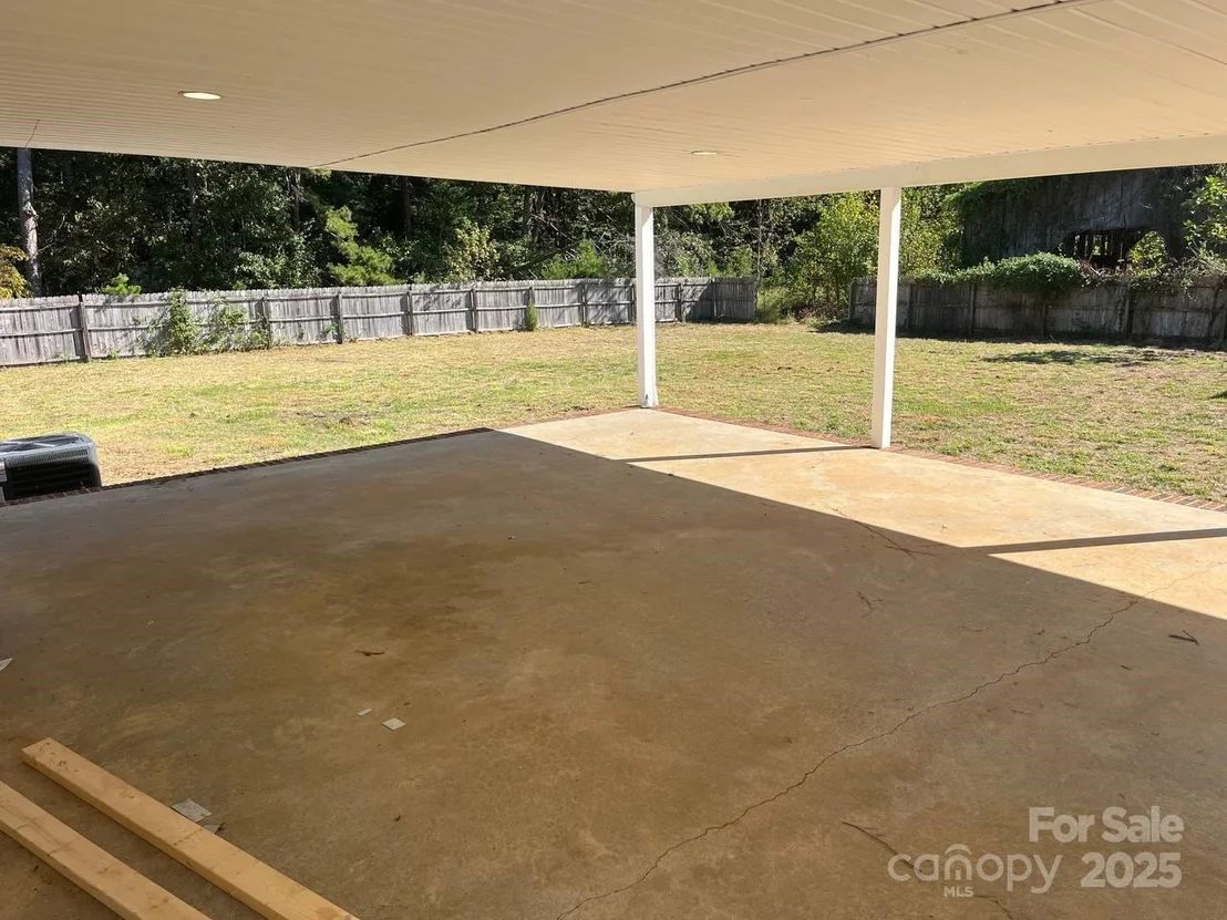 Photo of 155 Blevins Lane