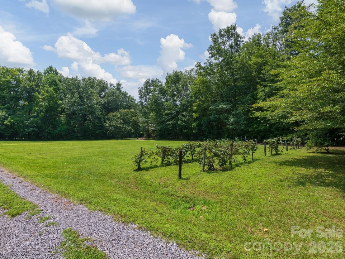 Photo of 24 Nesbitts Olde Farm Road